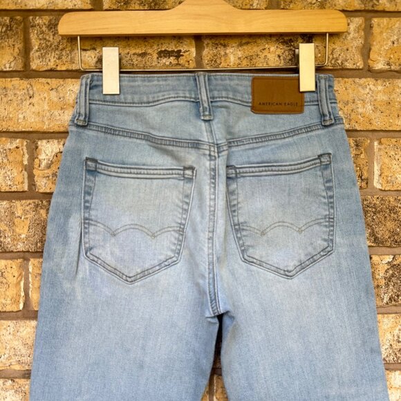 size 26 x 28 American Eagle Mens Athletic Fit Light Wash Denim Jeans airflex + - Picture 4 of 5